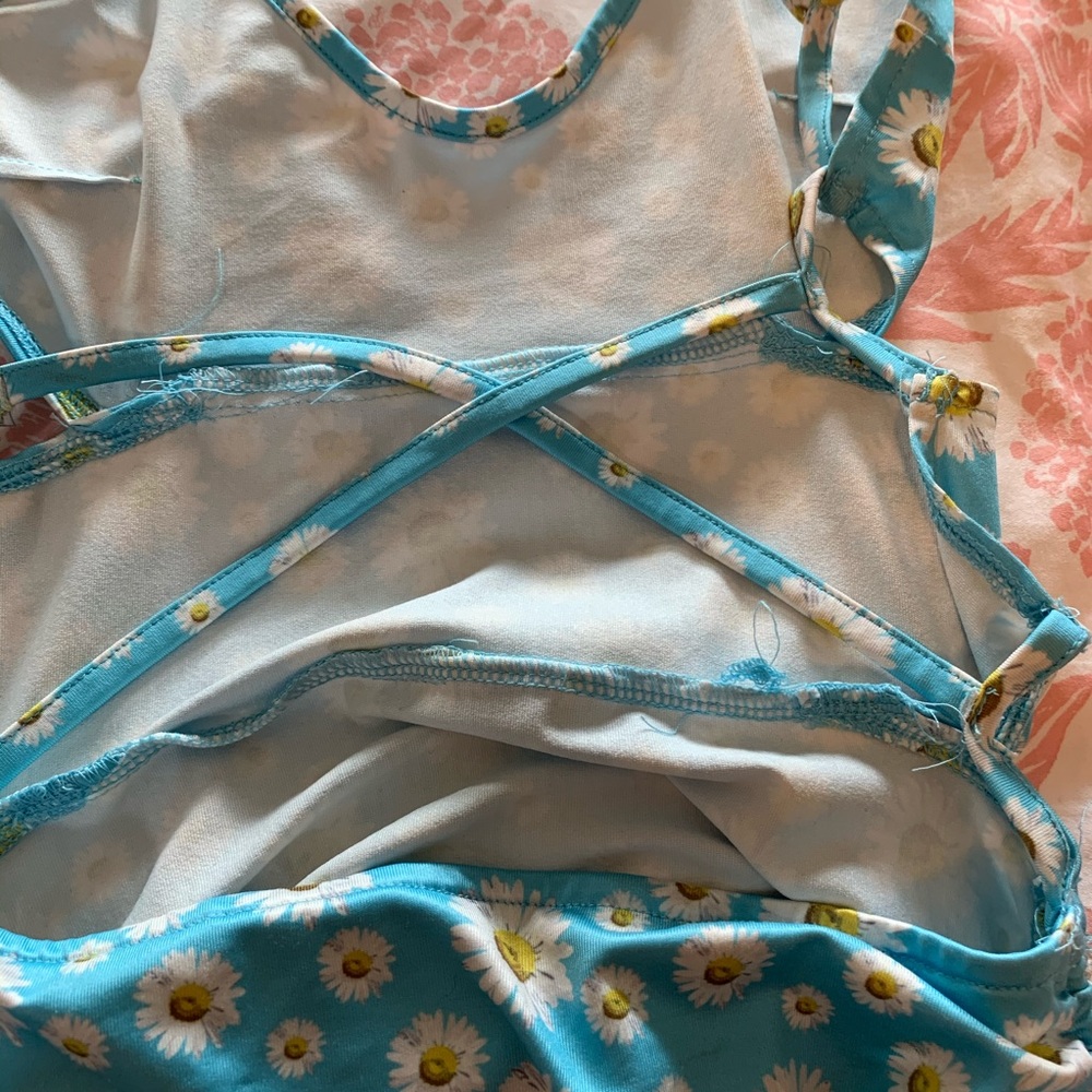 One Above Another Daisy Dress - Picture 3 of 8
